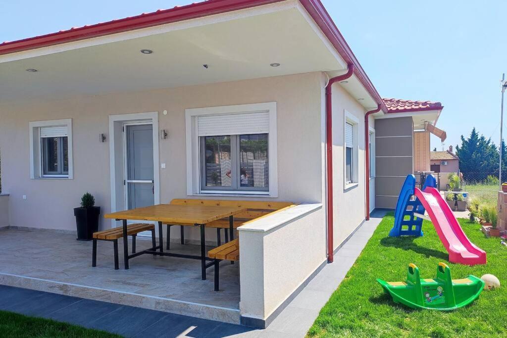 Kalyves Polygyrou A & F Apartments - Ari'S House מראה חיצוני תמונה
